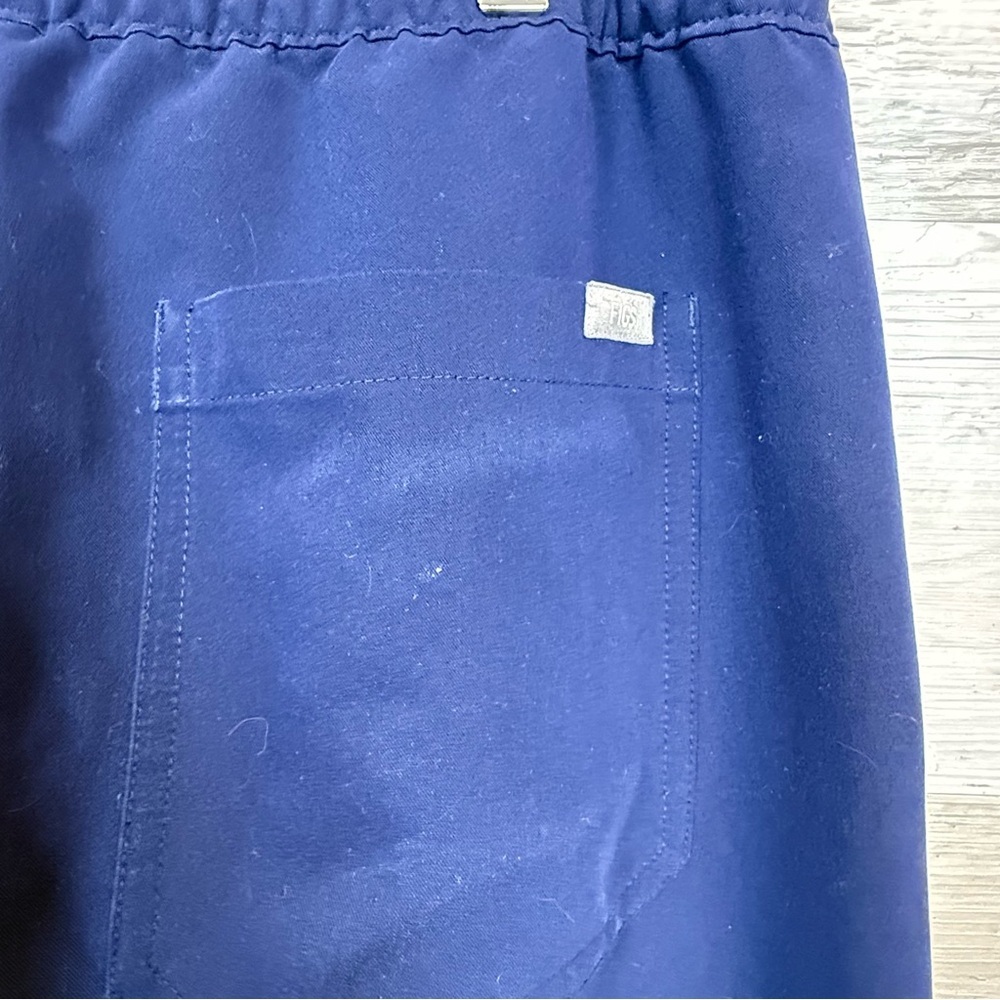 FIGS Caro Cargo Scrub Pants | Navy Blue | Size Large | Technical Collection - Picture 8 of 13